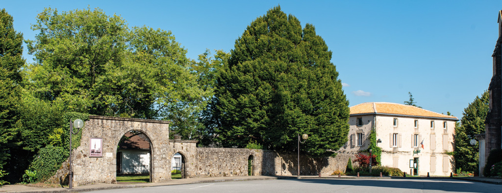 place de l'eglise à Terves